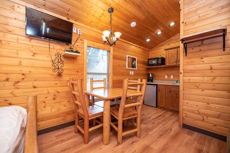 Lazy Bear Cabin-2